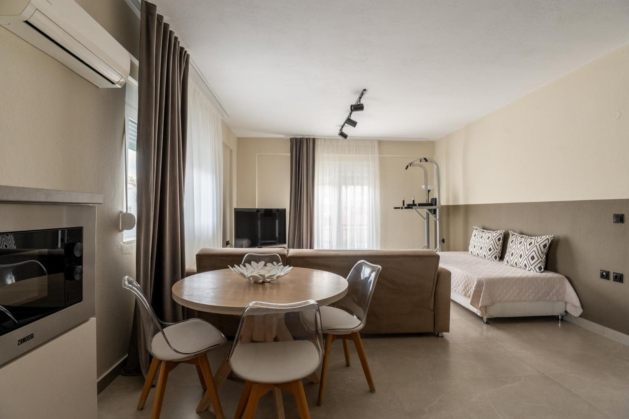 Likehome Apartments Orestiada Exterior photo